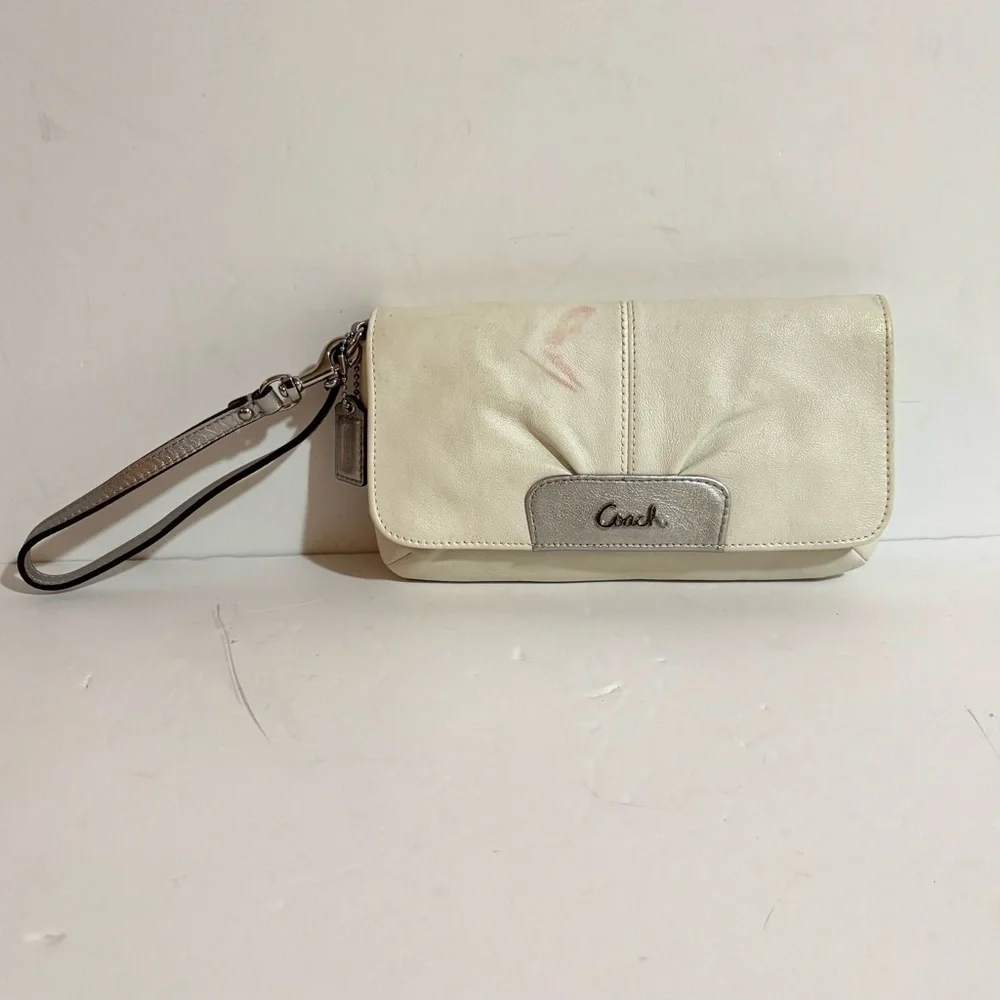 Coach White Wristlet Clutch bag